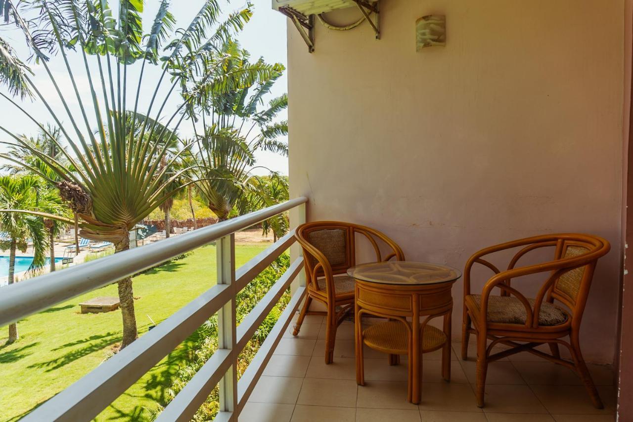 Tanga Beach Resort & Spa Exterior photo