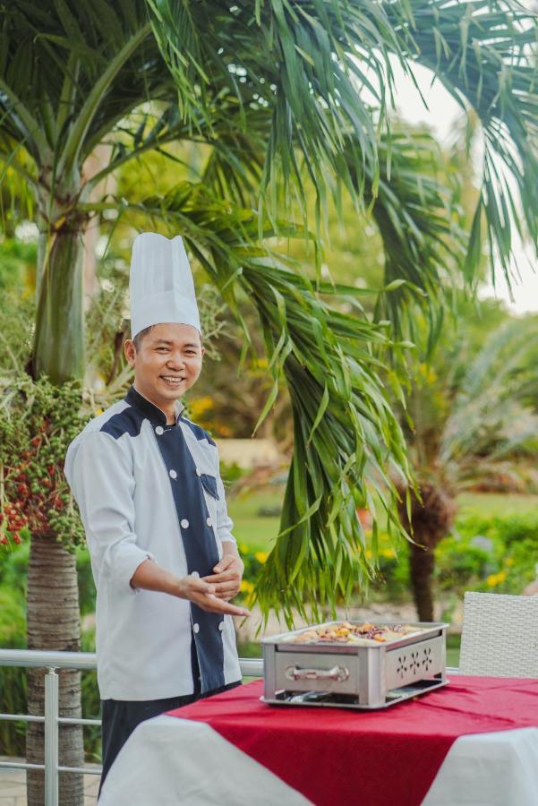 Tanga Beach Resort & Spa Exterior photo