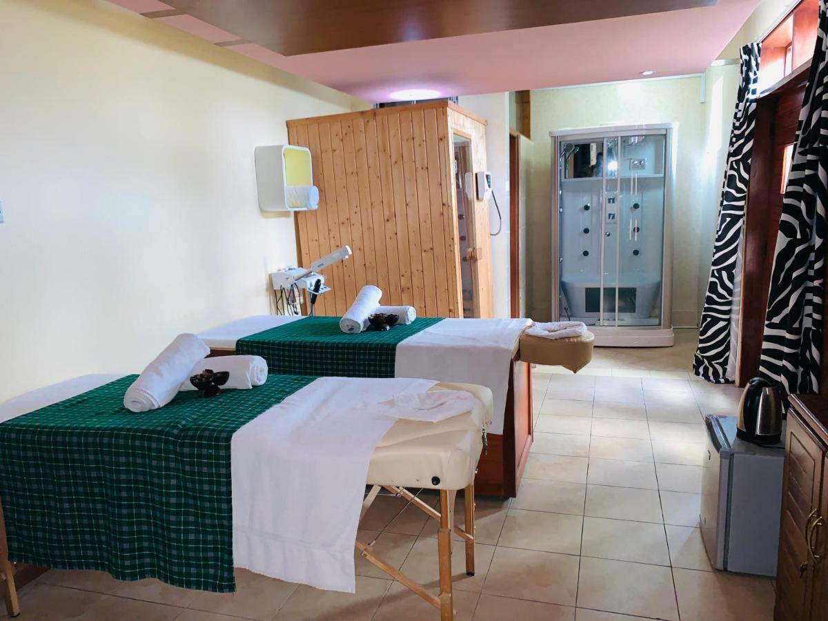 Tanga Beach Resort & Spa Exterior photo